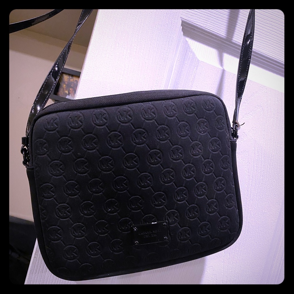 MICHAEL Kors iPad tote 10x9. bible, or book